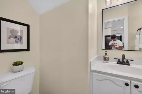 Entry Way - 7135 Collinsworth Pl, Frederick, MD 21703 photo 1 of 1