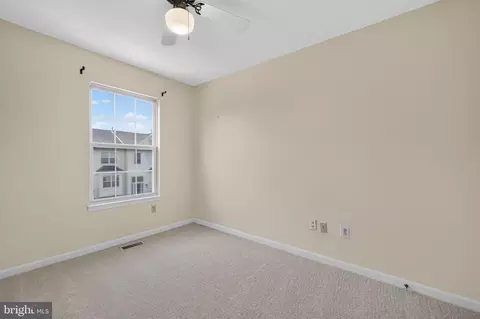 Bedroom - 7135 Collinsworth Pl, Frederick, MD 21703 photo 3 of 4