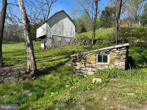 Exterior - 8730 Mapleville, Mount Airy, MD 21771 photo 11 of 18