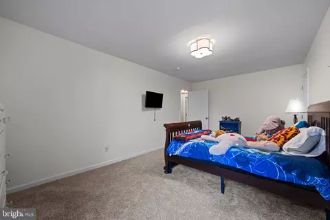 Bedroom - 8730 Mapleville, Mount Airy, MD 21771 photo 6 of 8