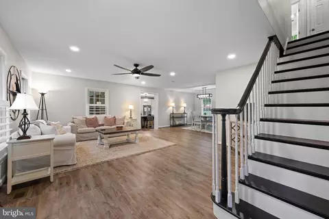 Entry Way - 8730 Mapleville, Mount Airy, MD 21771 photo 1 of 10