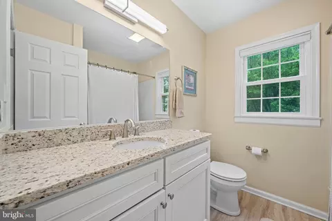 Bath - 8730 Mapleville, Mount Airy, MD 21771 photo 8 of 8
