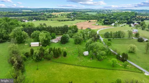 View/Area - 8730 Mapleville, Mount Airy, MD 21771 photo 7 of 8
