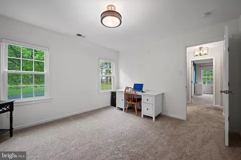 Entry Way - 8730 Mapleville, Mount Airy, MD 21771 photo 6 of 10