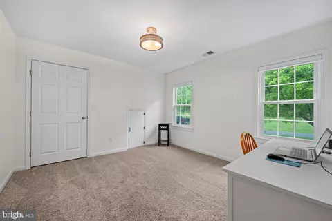 Bedroom - 8730 Mapleville, Mount Airy, MD 21771 photo 7 of 8