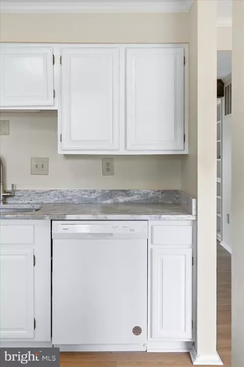 Kitchen - 180 Fairfield Dr, Frederick, MD 21702 photo 2 of 6
