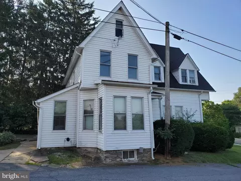 Exterior - 33 E Main St, Middletown, MD 21769 photo 2 of 4