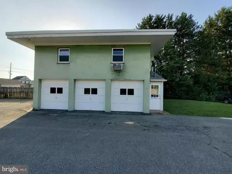 Exterior - 33 E Main St, Middletown, MD 21769 photo 4 of 4