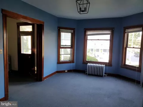 Living - 33 E Main St, Middletown, MD 21769 photo 5 of 6