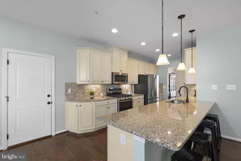 Kitchen - 4709 Puller Dr, Jefferson, MD 21755 photo 2 of 2