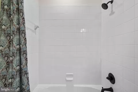 Bath - 4709 Puller Dr, Jefferson, MD 21755 photo 1 of 2