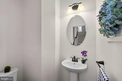 Entry Way - 4709 Puller Dr, Jefferson, MD 21755 photo 10 of 11