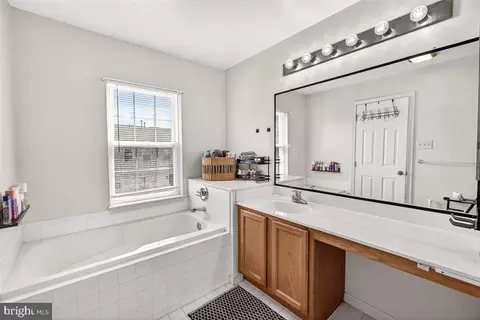 Bath - 1506 Rambling Way N, Frederick, MD 21701 photo 1 of 4