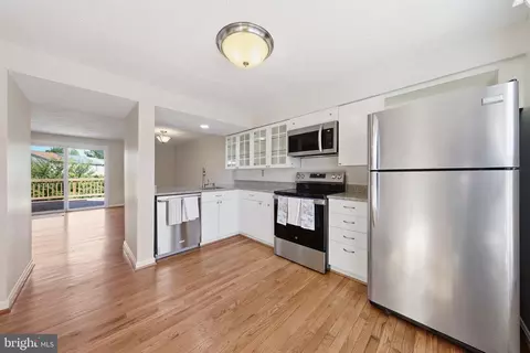 Kitchen - 1478 Dockside Ct, Frederick, MD 21701 photo 2 of 2