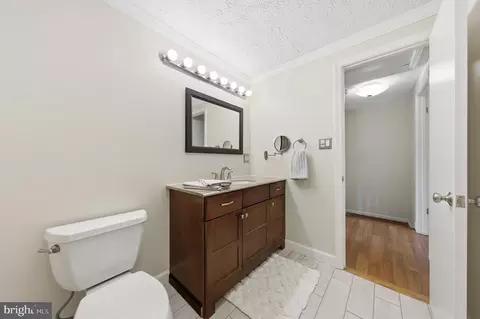 Bath - 1478 Dockside Ct, Frederick, MD 21701 photo 2 of 4