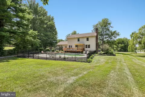 Exterior - 4108 Spring View Dr, Jefferson, MD 21755 photo 9 of 10