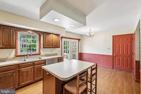 Kitchen - 4108 Spring View Dr, Jefferson, MD 21755 photo 2 of 5