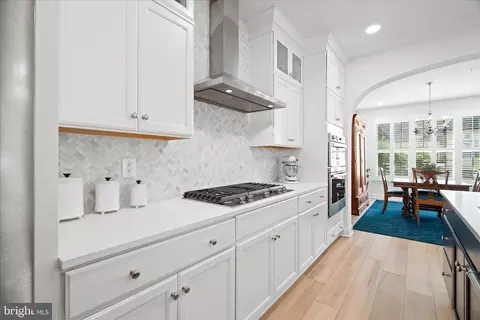 Entry Way - 1120 Holden Rd, Frederick, MD 21701 photo 3 of 11