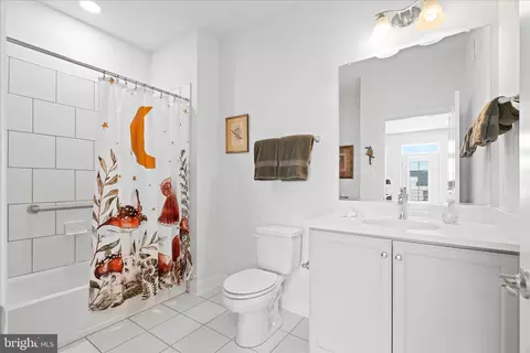 Bath - 1120 Holden Rd, Frederick, MD 21701 photo 3 of 4
