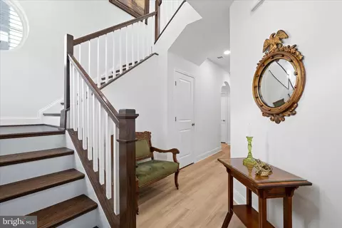 Entry Way - 1120 Holden Rd, Frederick, MD 21701 photo 9 of 11