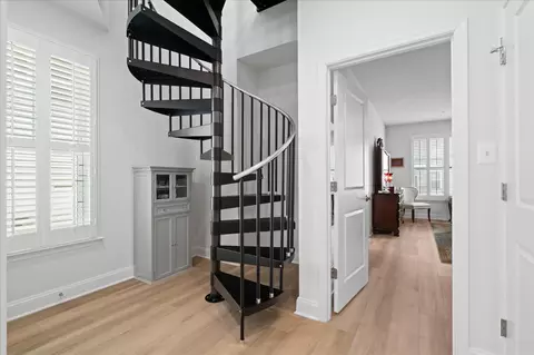 Entry Way - 1120 Holden Rd, Frederick, MD 21701 photo 7 of 11