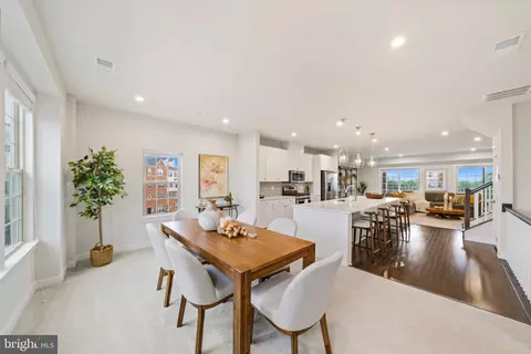 Dining - 6502 Walcott, Frederick, MD 21703 photo 1 of 3