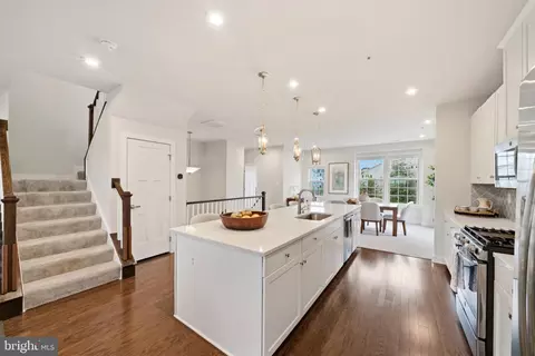 Entry Way - 6502 Walcott, Frederick, MD 21703 photo 1 of 4