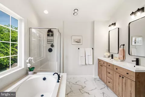Bath - 2063 Buell Dr, Frederick, MD 21702 photo 3 of 6