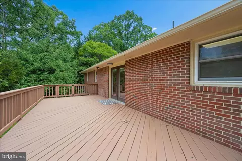 Exterior - 7052 Linganore Rd, Frederick, MD 21701 photo 8 of 22
