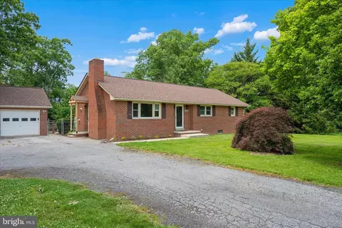 Exterior - 7052 Linganore Rd, Frederick, MD 21701 photo 18 of 22