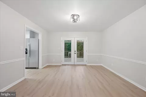 Entry Way - 7052 Linganore Rd, Frederick, MD 21701 photo 1 of 10
