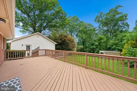 Exterior - 7052 Linganore Rd, Frederick, MD 21701 photo 7 of 22