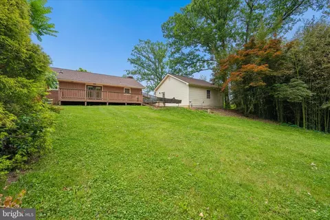 Exterior - 7052 Linganore Rd, Frederick, MD 21701 photo 17 of 22