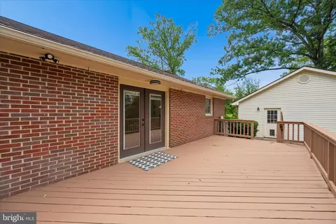Exterior - 7052 Linganore Rd, Frederick, MD 21701 photo 9 of 22
