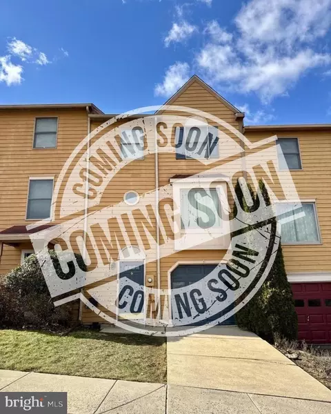 6627 E Beach Dr, New Market, MD 21774