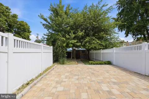 Exterior - 315 W 7th St, Frederick, MD 21701 photo 5 of 10