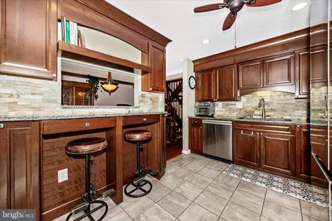 Kitchen - 6611 Haydown Ct, Frederick, MD 21703 photo 2 of 4