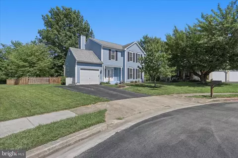 5024 Mallard Ln, Frederick, MD 21703