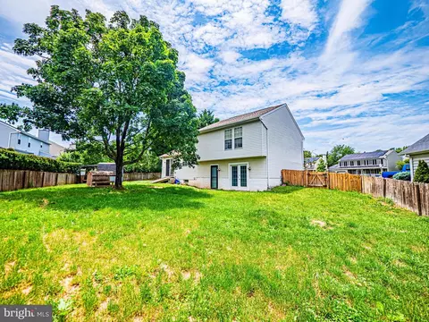 Exterior - 502 Teal Ct, Frederick, MD 21703 photo 5 of 8