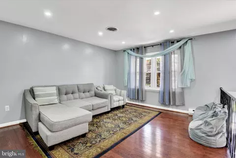 Living - 6742 Mount Phillip Rd, Frederick, MD 21703 photo 1 of 3