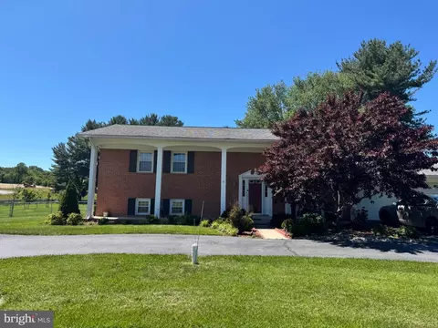 Exterior - 6742 Mount Phillip Rd, Frederick, MD 21703 photo 2 of 4