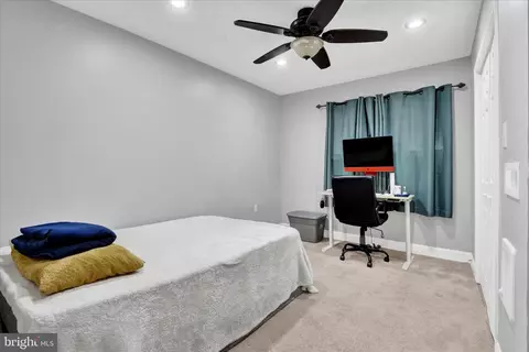 Bedroom - 6742 Mount Phillip Rd, Frederick, MD 21703 photo 6 of 6