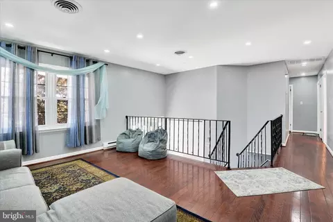Entry Way - 6742 Mount Phillip Rd, Frederick, MD 21703 photo 1 of 2
