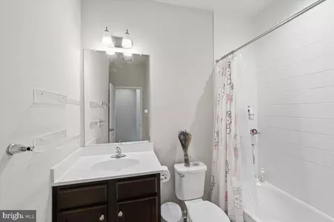 Entry Way - 1833 Clancy Ave, Frederick, MD 21702 photo 11 of 17