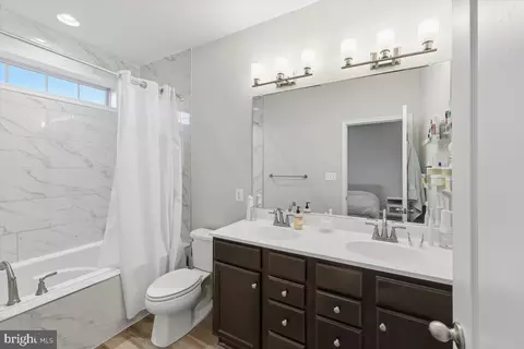 Entry Way - 1833 Clancy Ave, Frederick, MD 21702 photo 9 of 17