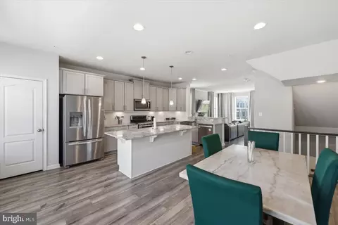 Entry Way - 1833 Clancy Ave, Frederick, MD 21702 photo 1 of 17