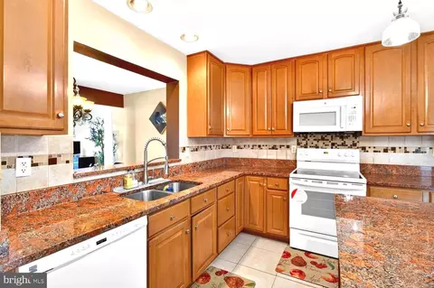 Kitchen - 2083 Buell Dr, Frederick, MD 21702 photo 4 of 5
