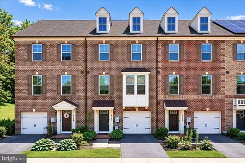 9137 Landon House Ln, Frederick, MD 21704