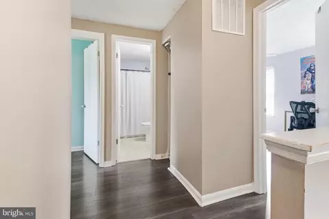 Entry Way - 1472 Dockside Ct, Frederick, MD 21701 photo 3 of 4