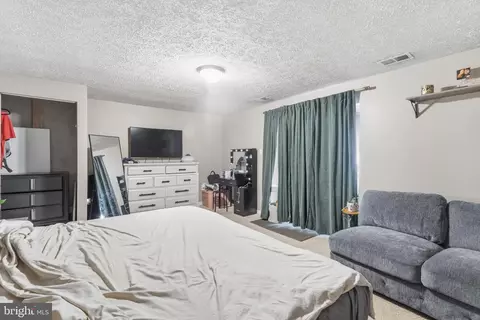 Bedroom - 1472 Dockside Ct, Frederick, MD 21701 photo 8 of 8